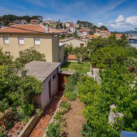 Vila Bugevilija Mali Lošinj Exterior foto